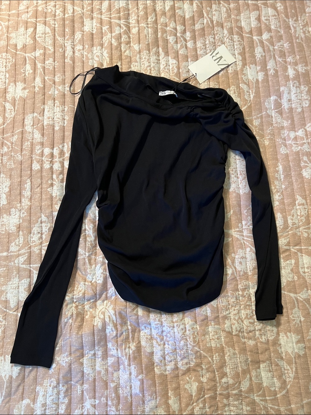 Zara Black Long-Sleeve Ruched Shoulder Top